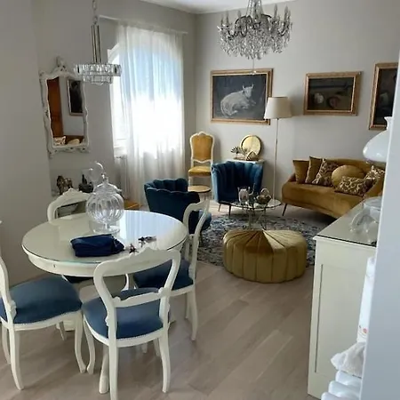 Casa Milena Elegante Dimora Con Piscina E Parcheggio Privati Διαμέρισμα Albissola Marina