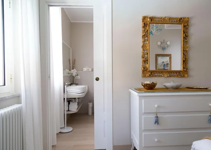 Lejlighed Casa Milena Elegante Dimora Con Piscina E Parcheggio Privati