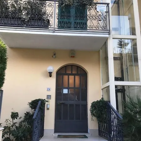 Casa Milena Elegante Dimora Con Piscina E Parcheggio Privati 아파트