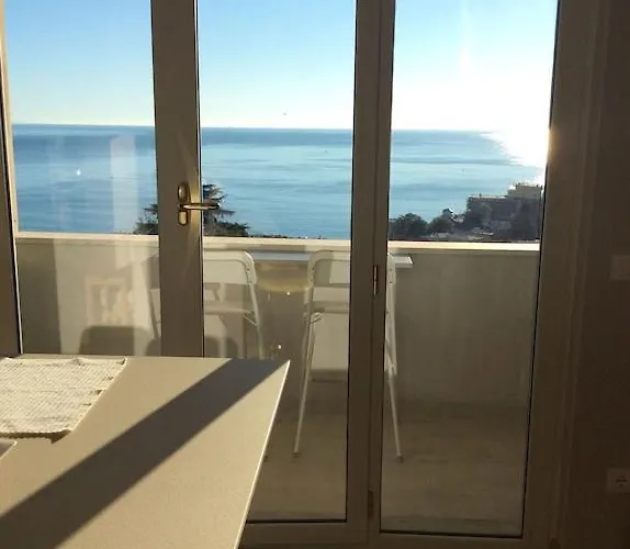 Casa Milena Elegante Dimora Con Piscina E Parcheggio Privati Διαμέρισμα