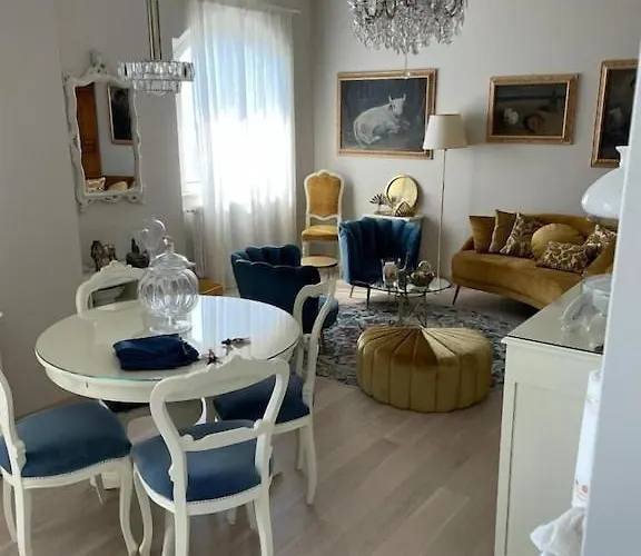 Casa Milena Elegante Dimora Con Piscina E Parcheggio Privati Διαμέρισμα Albissola Marina