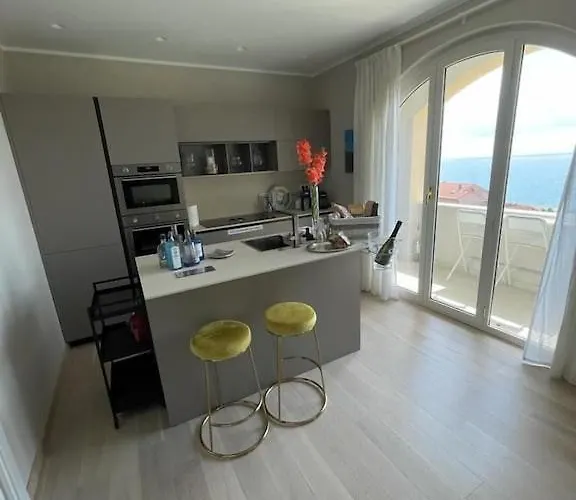 Casa Milena Elegante Dimora Con Piscina E Parcheggio Privati Διαμέρισμα *