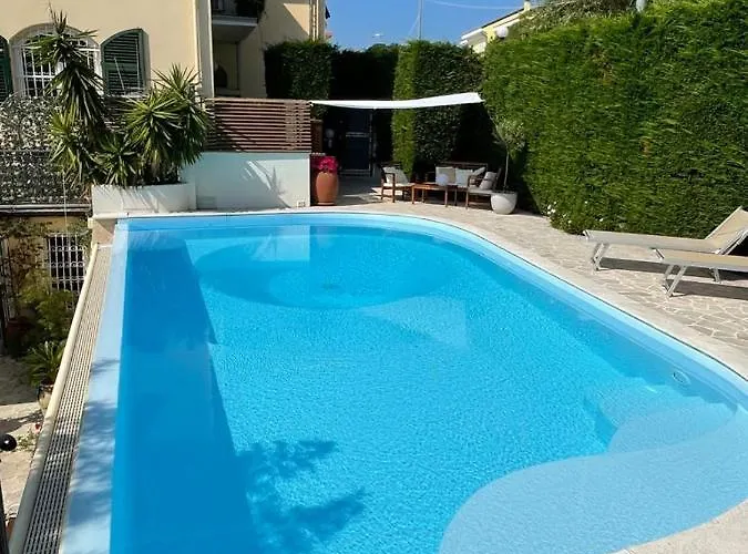 Casa Milena Elegante Dimora Con Piscina E Parcheggio Privati * Albissola Marina
