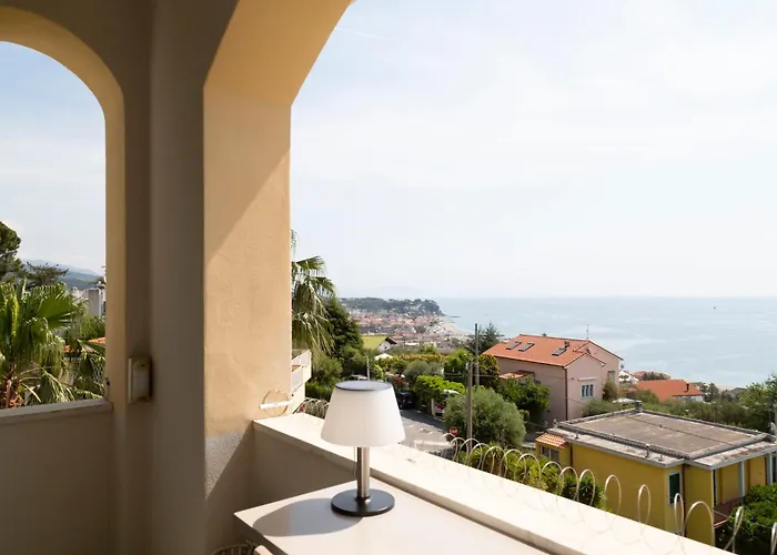 Casa Milena Elegante Dimora Con Piscina E Parcheggio Privati Διαμέρισμα *